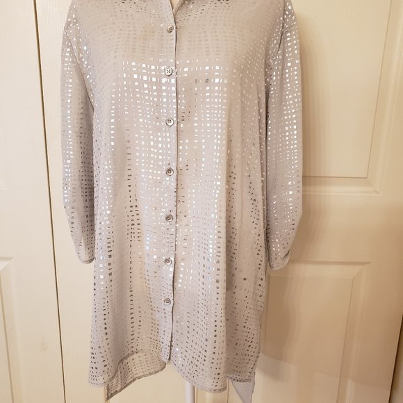 Chico's Sheer Tunic Style Blouse size 3. - Picture 2 of 11